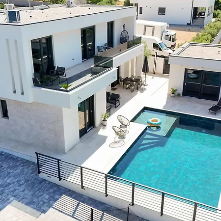 Beautiful In Holiday home