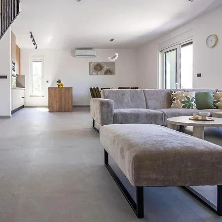 Beautiful In Holiday home